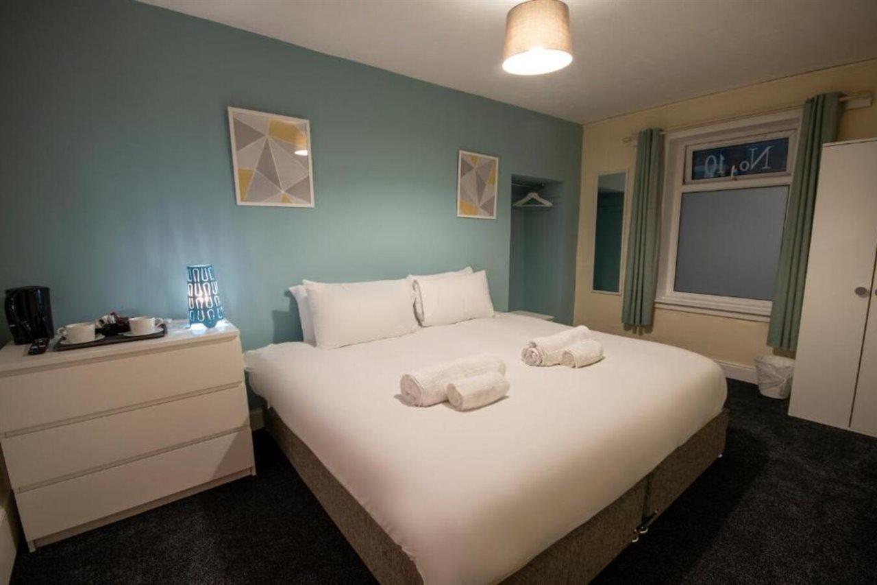 Irvine Riverside Guesthouse By Payman Club Εξωτερικό φωτογραφία